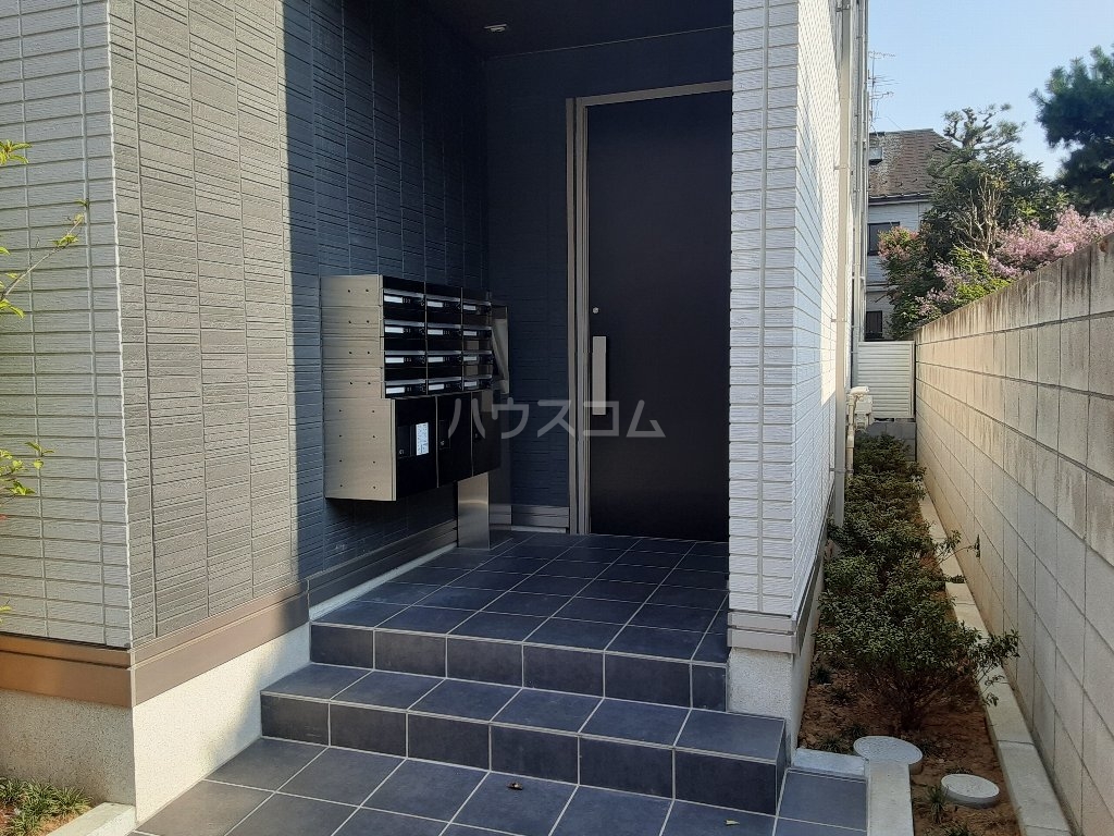 29/30 エントランス