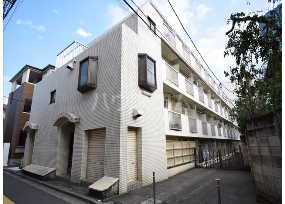 14/18 エントランス