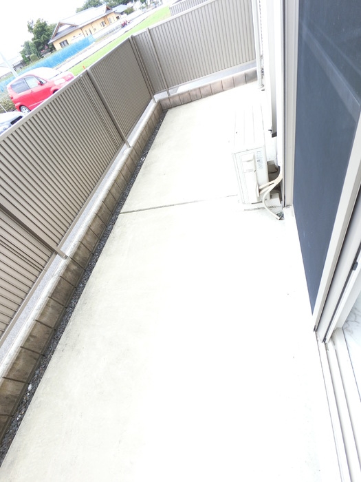 13/22 バルコニー