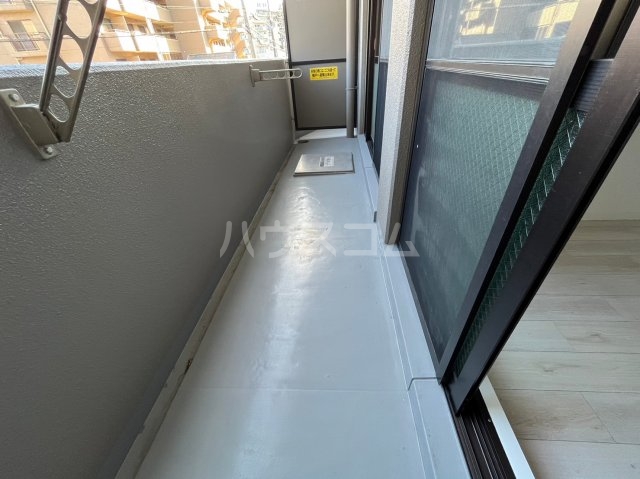 25/30 バルコニー