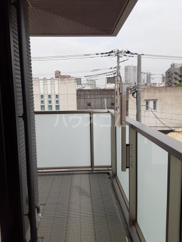 25/30 バルコニー