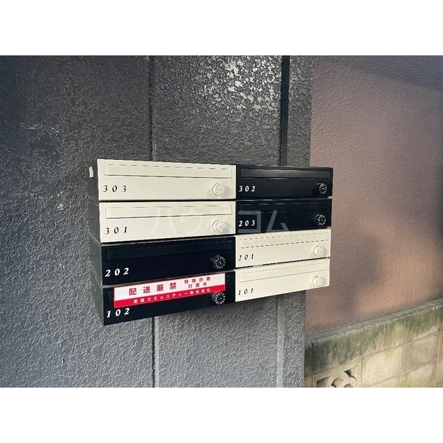 16/25 エントランス