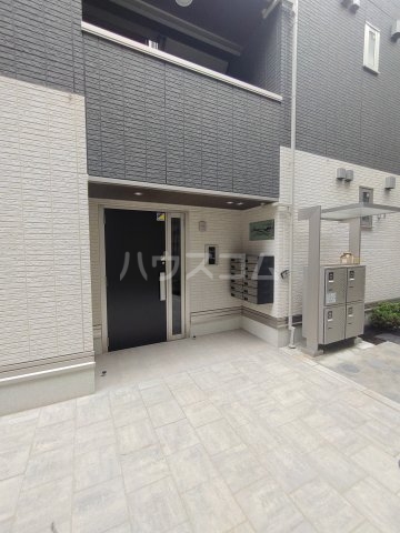 18/29 エントランス