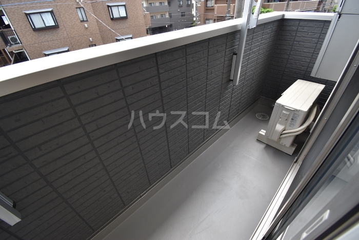 23/30 バルコニー