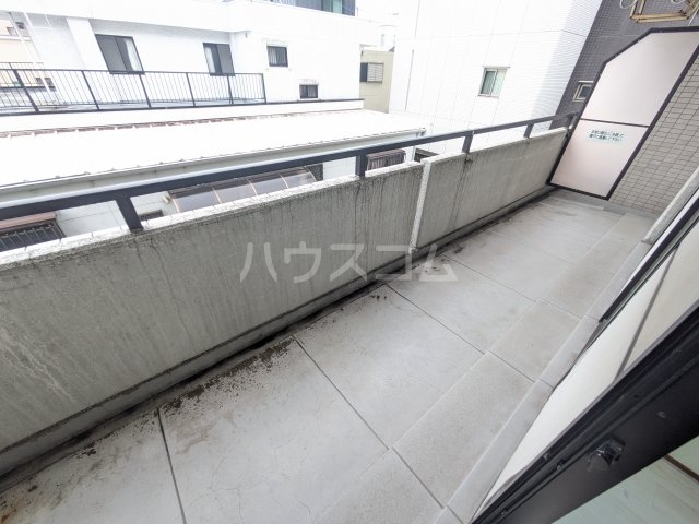 19/30 バルコニー