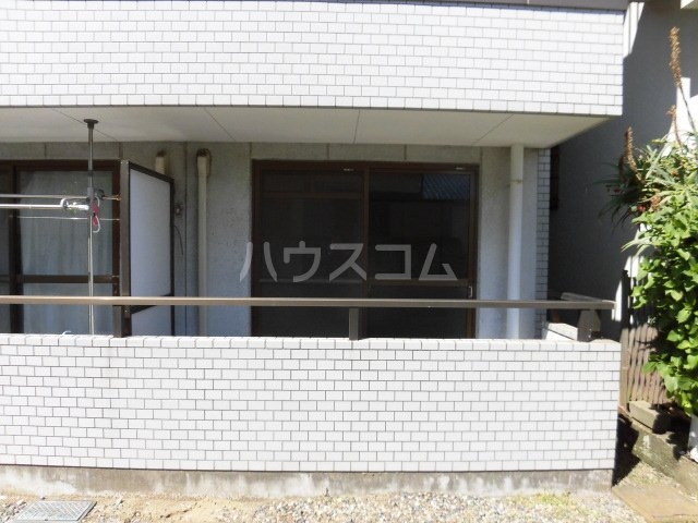 18/20 エントランス