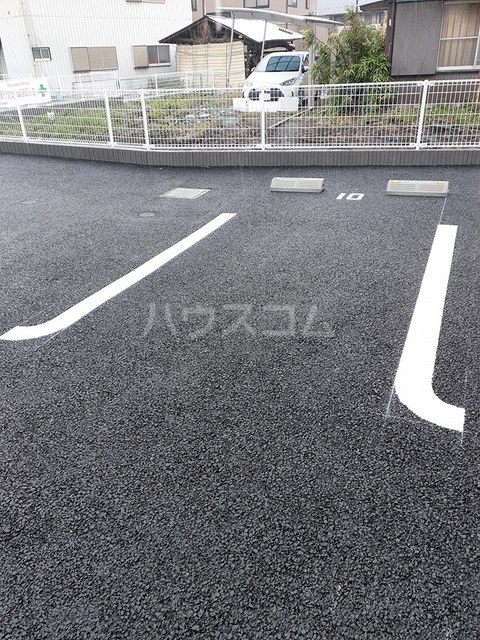 15/27 駐車場