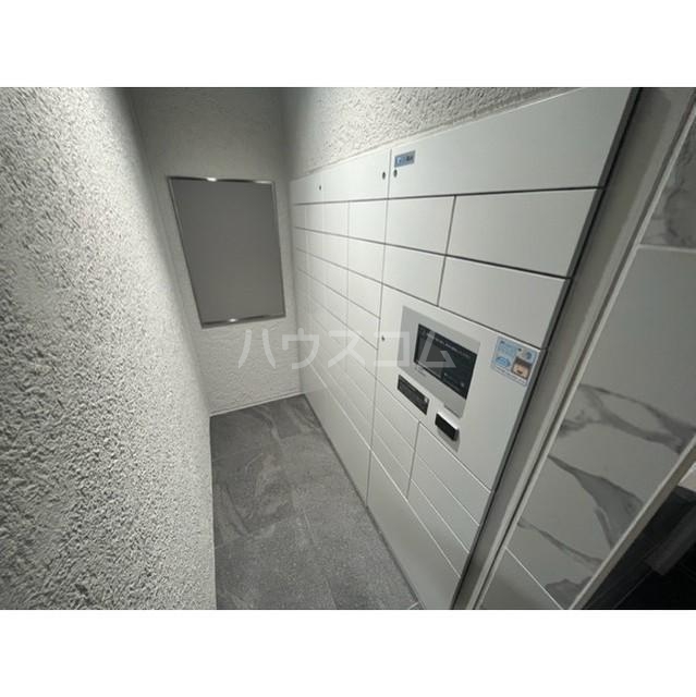 18/28 エントランス