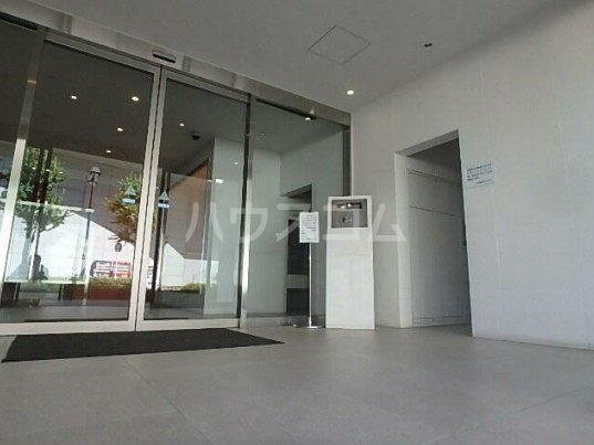 19/29 エントランス