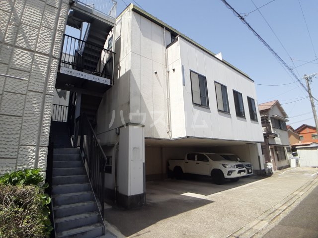 14/16 エントランス