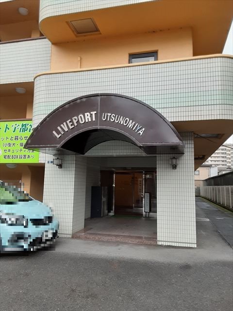 28/30 エントランス