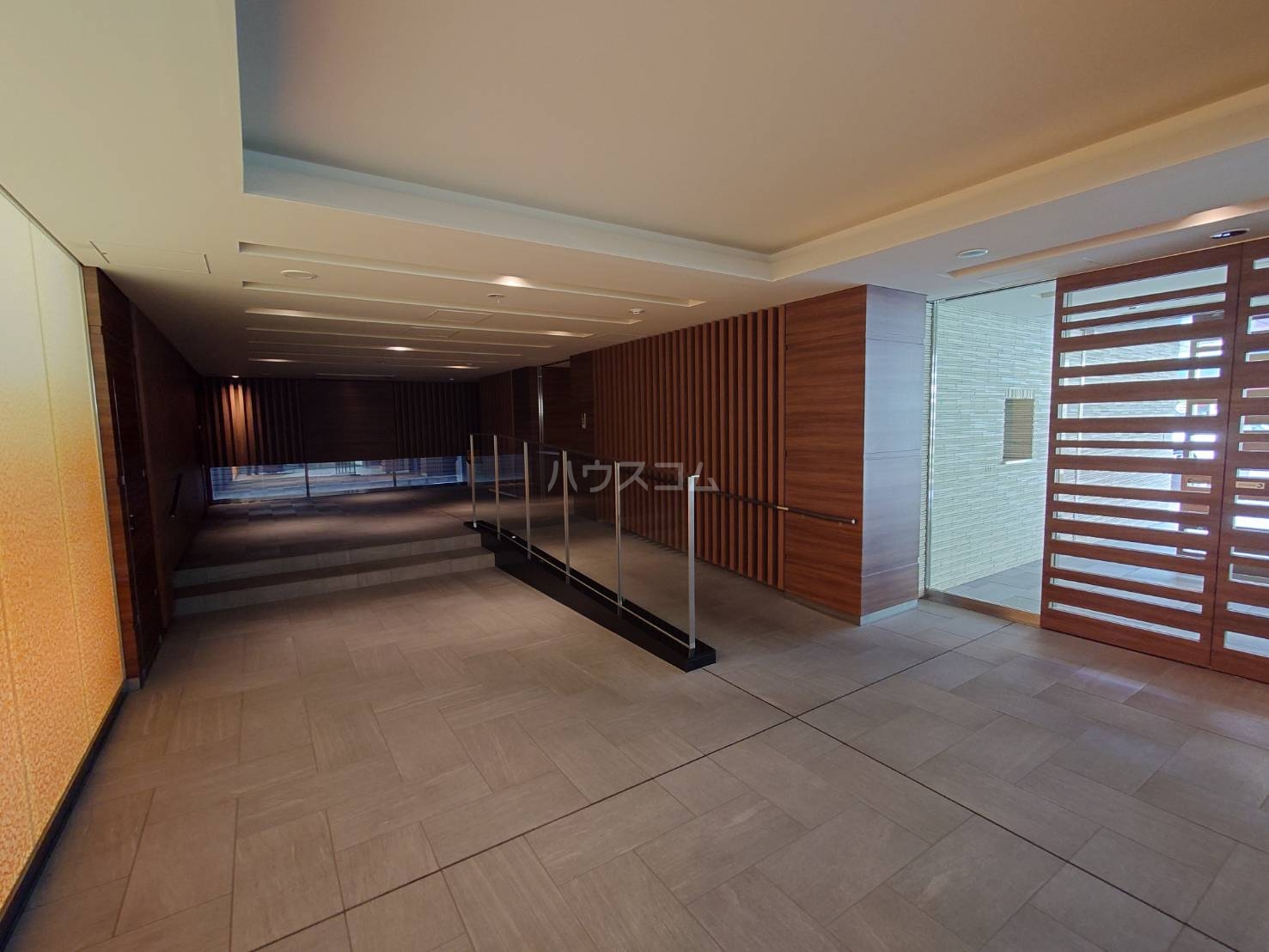 ライオンズ北浦和ステーションレジデンスエントランス