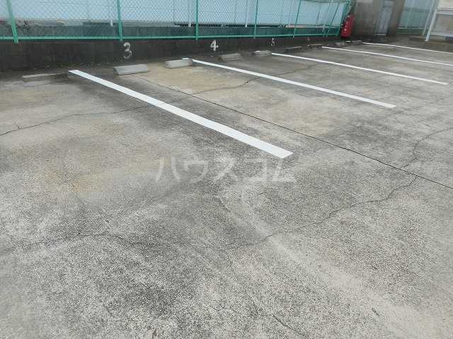 14/20 駐車場