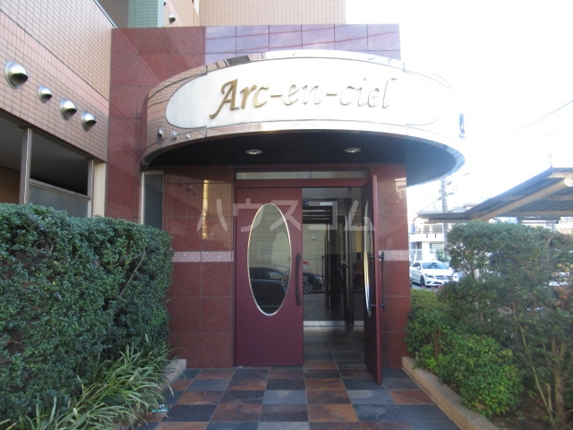 14/25 エントランス