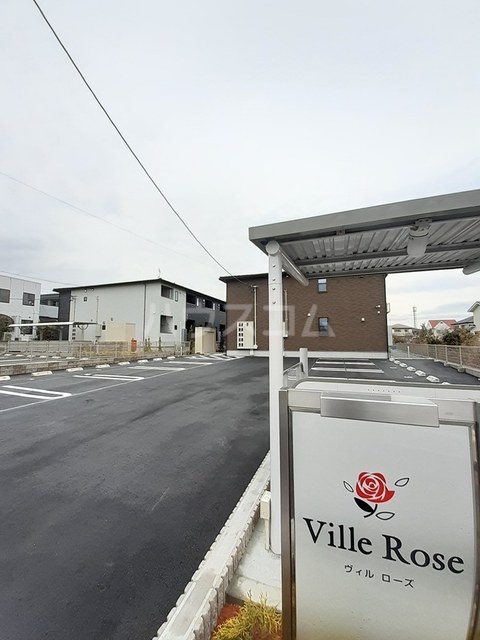 2/4 駐車場
