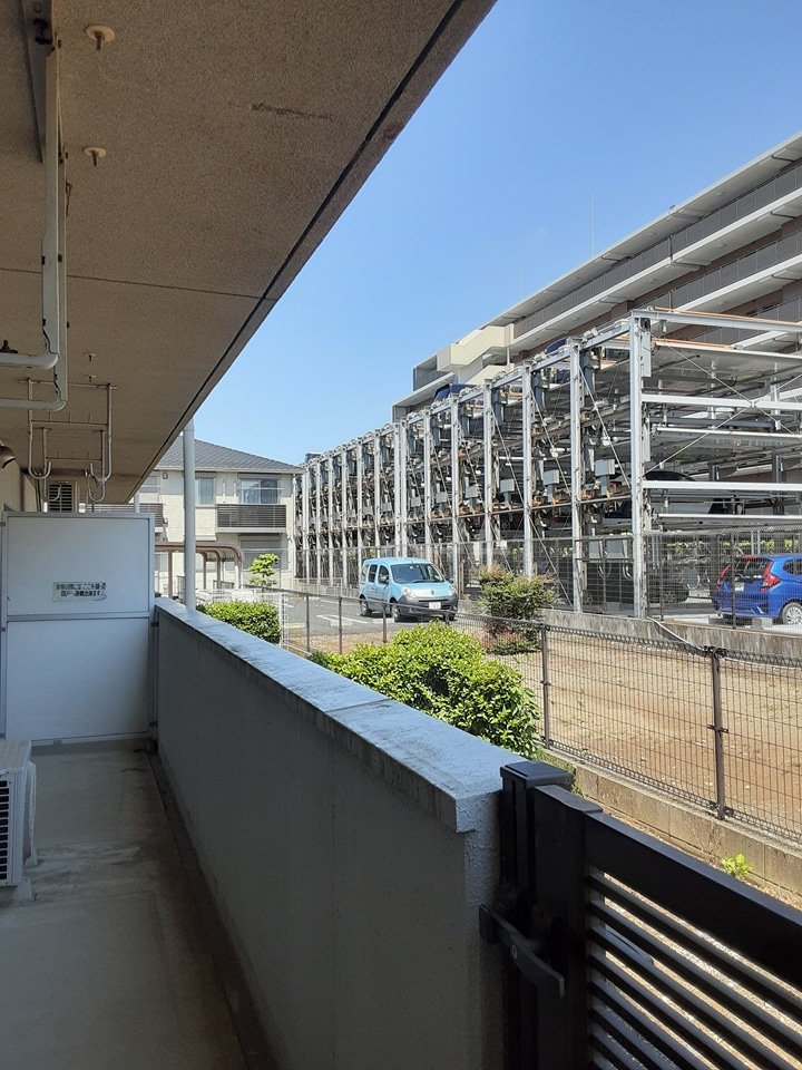 19/30 バルコニー