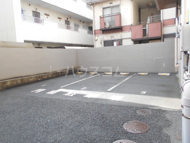 3/4 駐車場