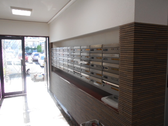 19/28 エントランス