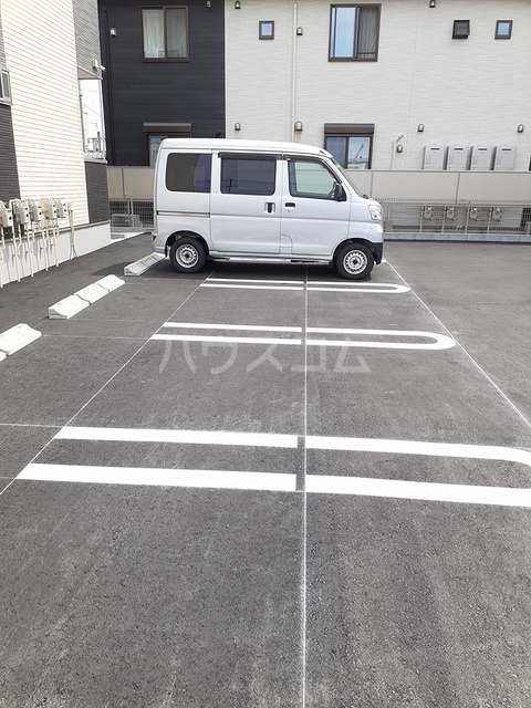 2/8 駐車場