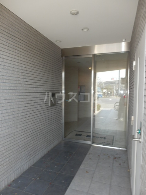 19/23 エントランス