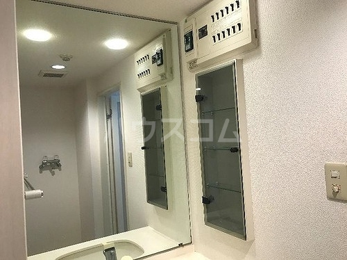 20/29 エントランス