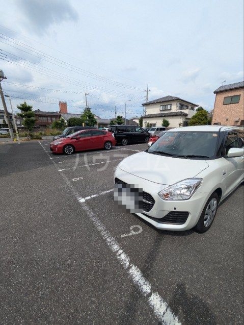 21/29 駐車場
