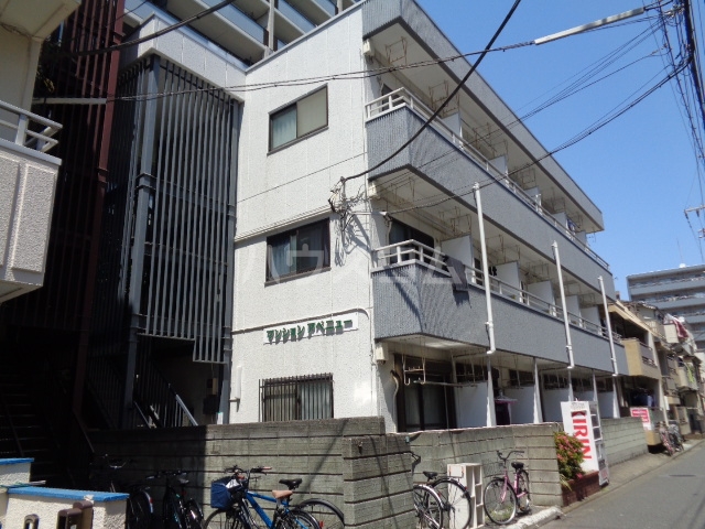 マンションアベニューの外観