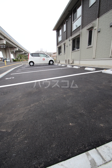 2/3 駐車場