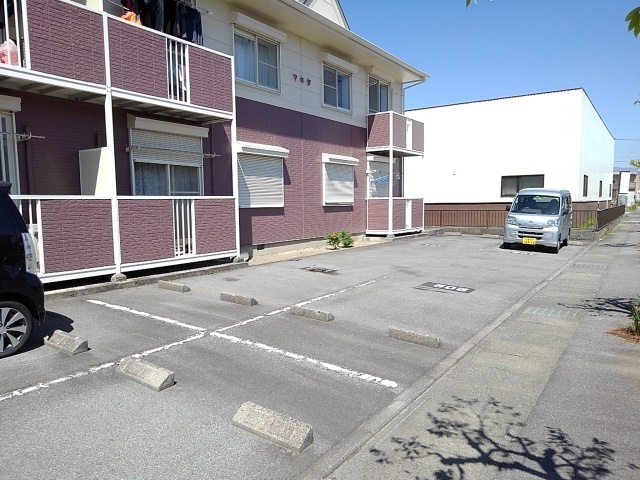 14/20 駐車場