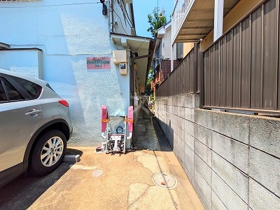 21/27 エントランス