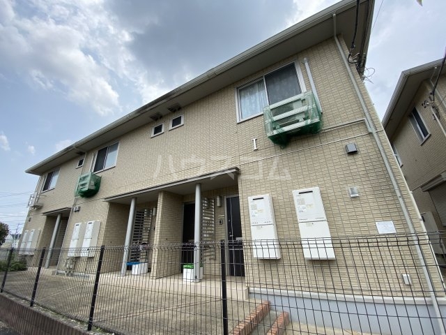 18/19 エントランス