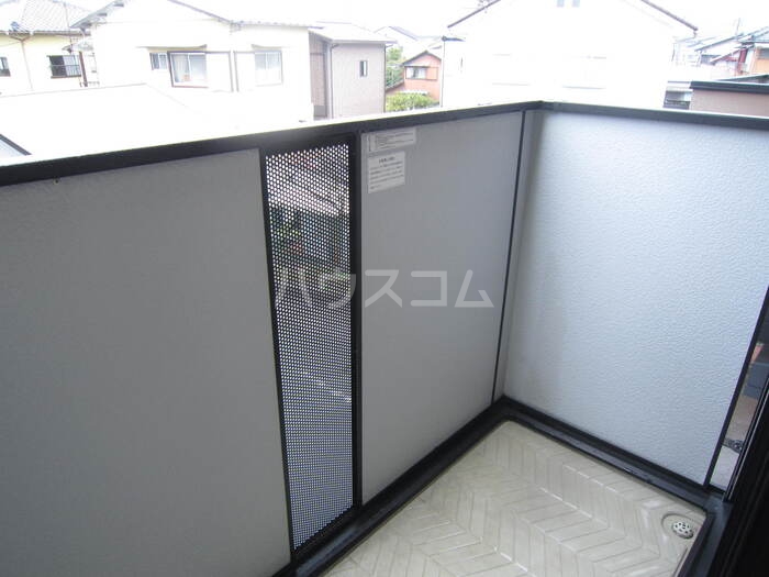 13/20 バルコニー