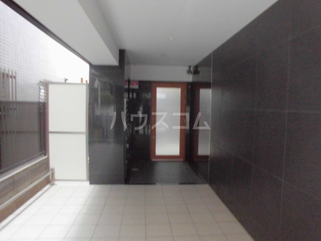 14/23 エントランス