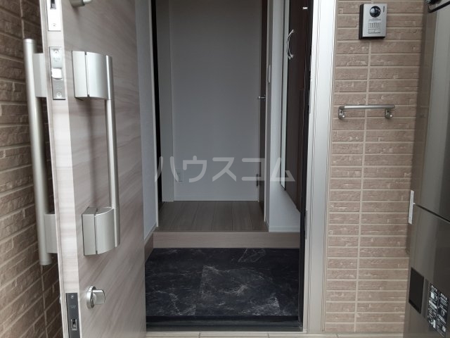 28/30 エントランス