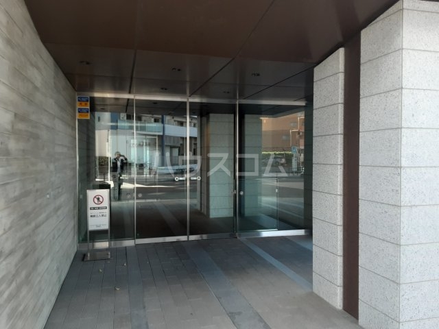 21/21 エントランス