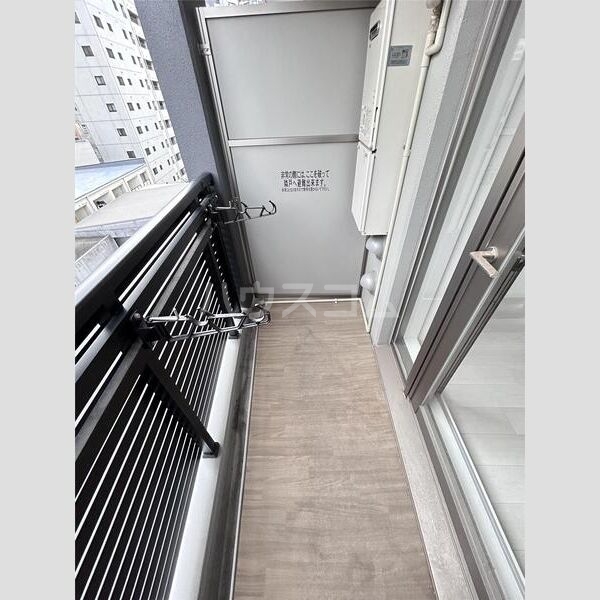 19/30 バルコニー