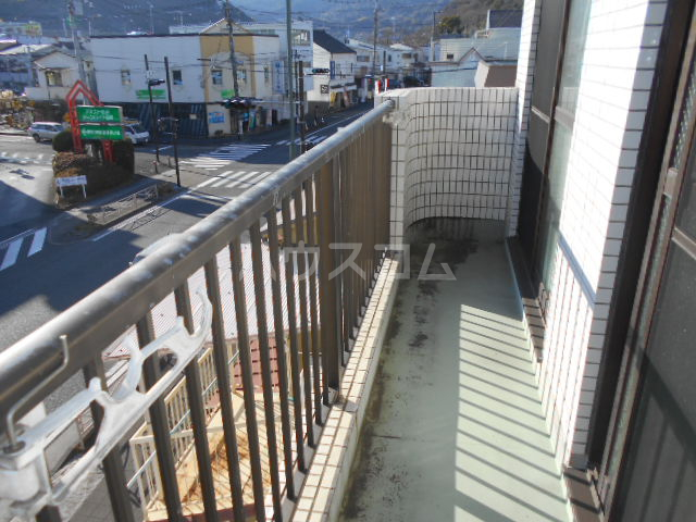 18/27 バルコニー