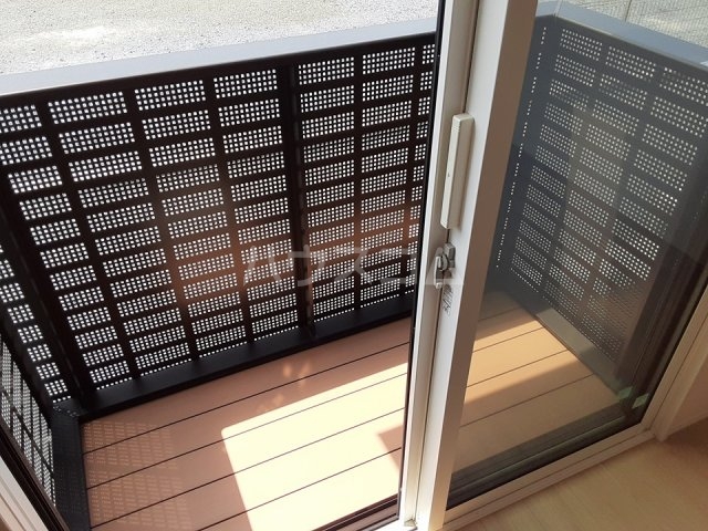 21/30 バルコニー