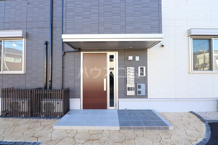 19/26 エントランス