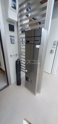 18/20 エントランス
