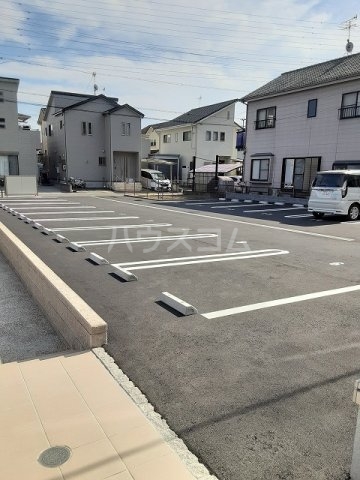 2/4 駐車場