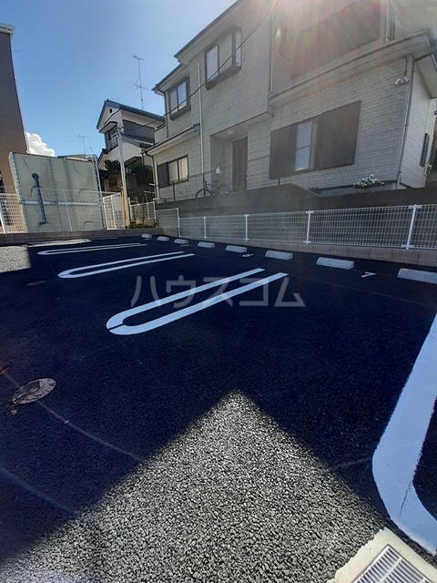 26/30 駐車場