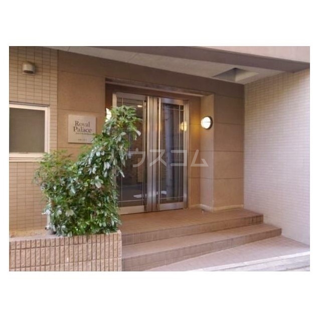 2/2 エントランス