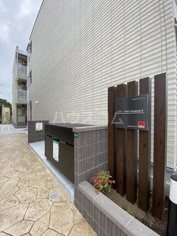 25/30 エントランス