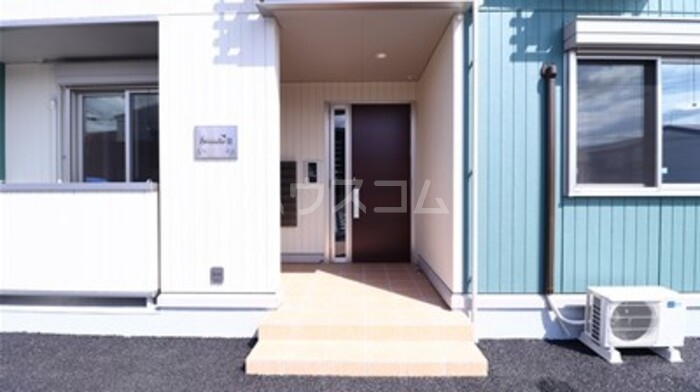 17/26 エントランス