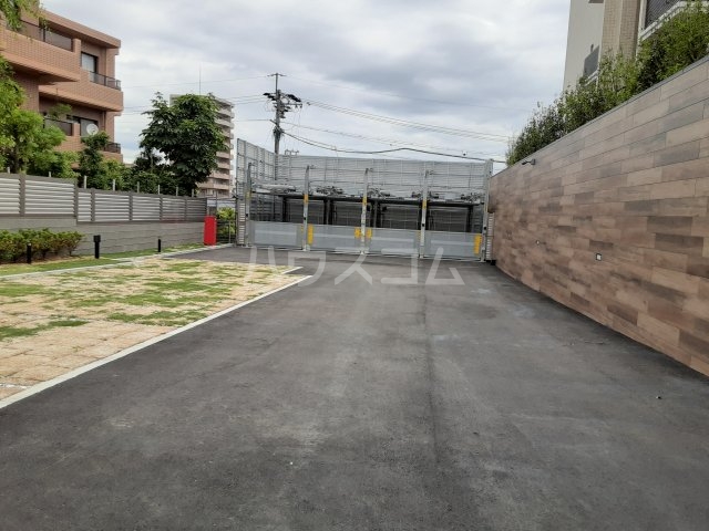 22/30 駐車場