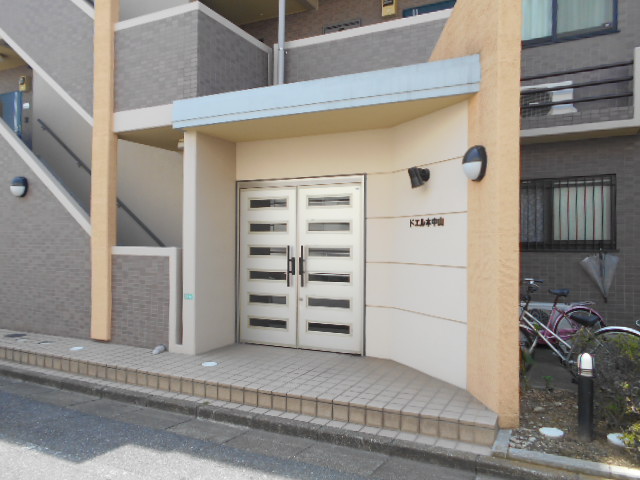 15/21 エントランス