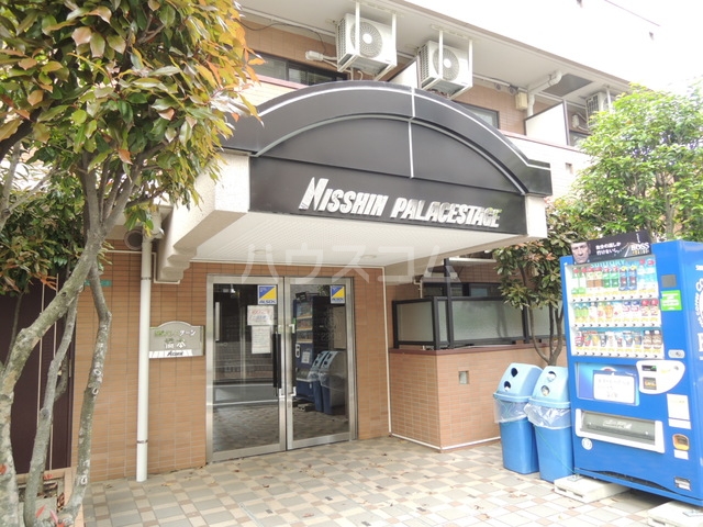 22/30 エントランス