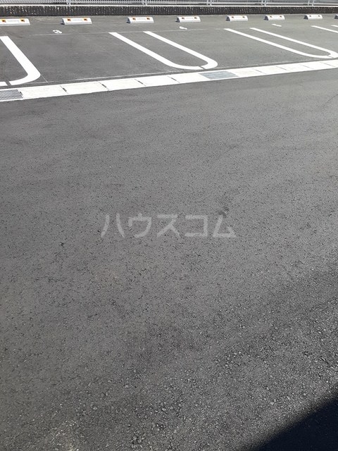 14/20 駐車場