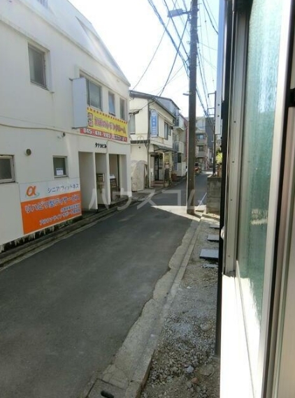 2/6 駐車場